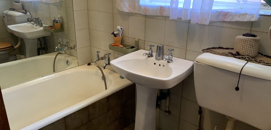 3 to 5 Bedroom House for SALE in Fochville