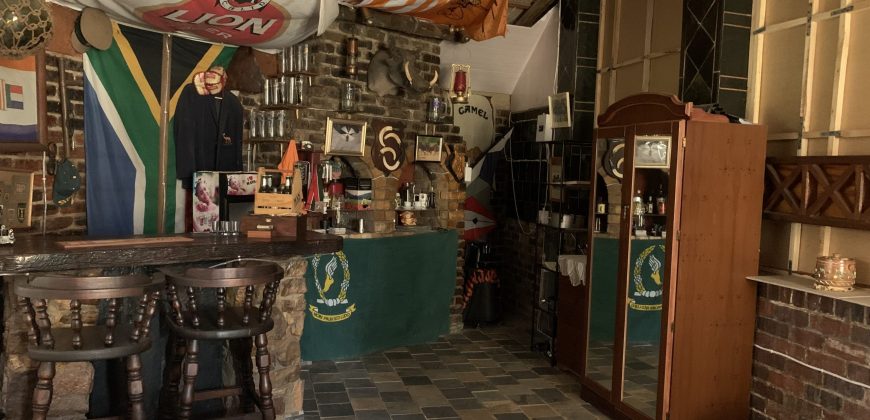 3 to 5 Bedroom House for SALE in Fochville