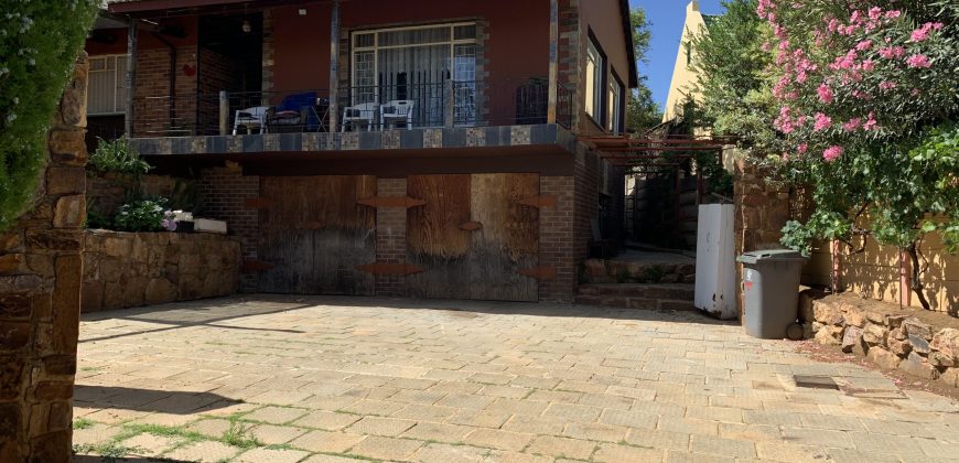 3 to 5 Bedroom House for SALE in Fochville