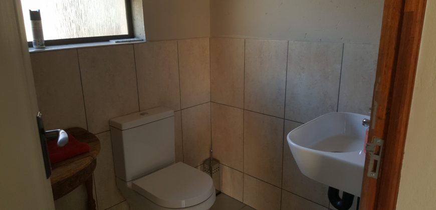 5 BEDROOM HOUSE FOR SALE IN FOCHVILLE