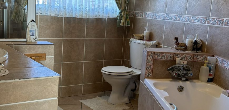 4 Bedroom House for SALE in Fochville