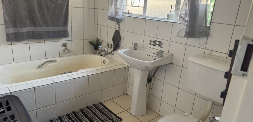 3 or 4 Bedroom House for SALE in Fochville
