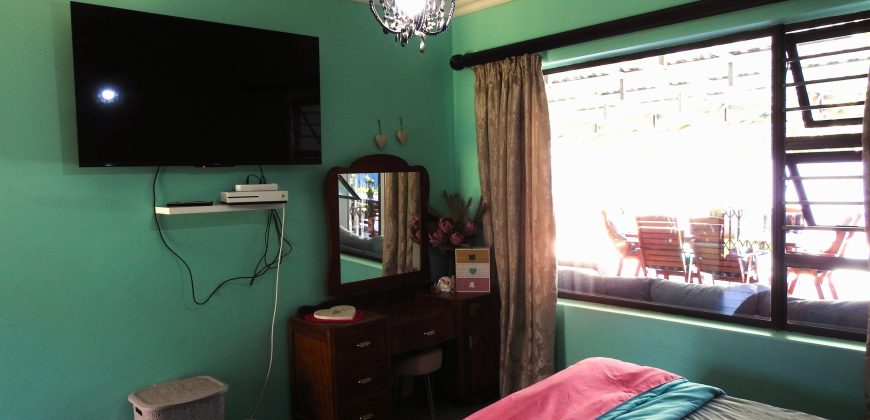 3 Bedroom House for SALE in Fochville.