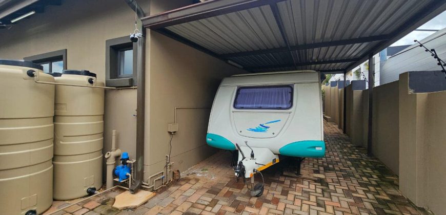 3 Bedroom Townhouse for SALE in Fochville.