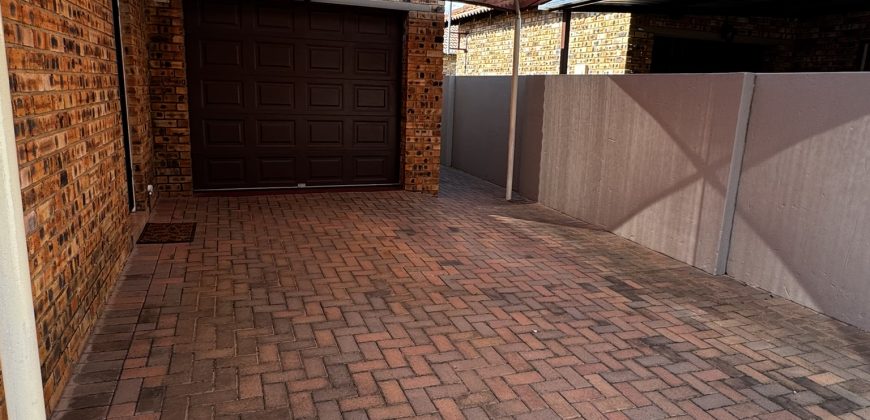 3 Bedroom Townhouse for SALE in a secure Complex