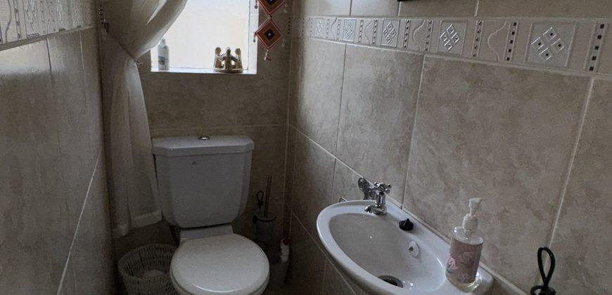 4 Bedroom House with Flatlet for SALE in Fochville