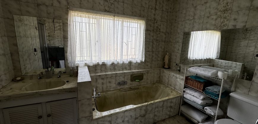 4 Bedroom House with Flatlet for SALE in Fochville